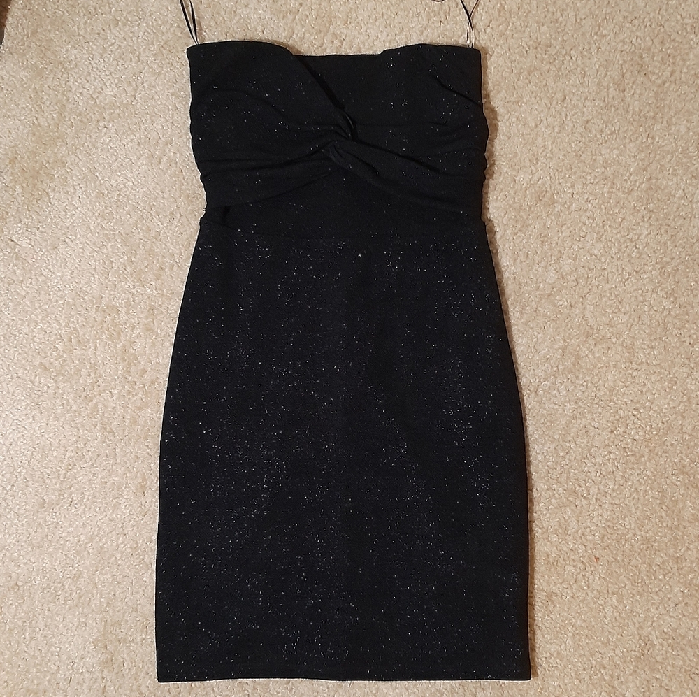Little black dress with bow